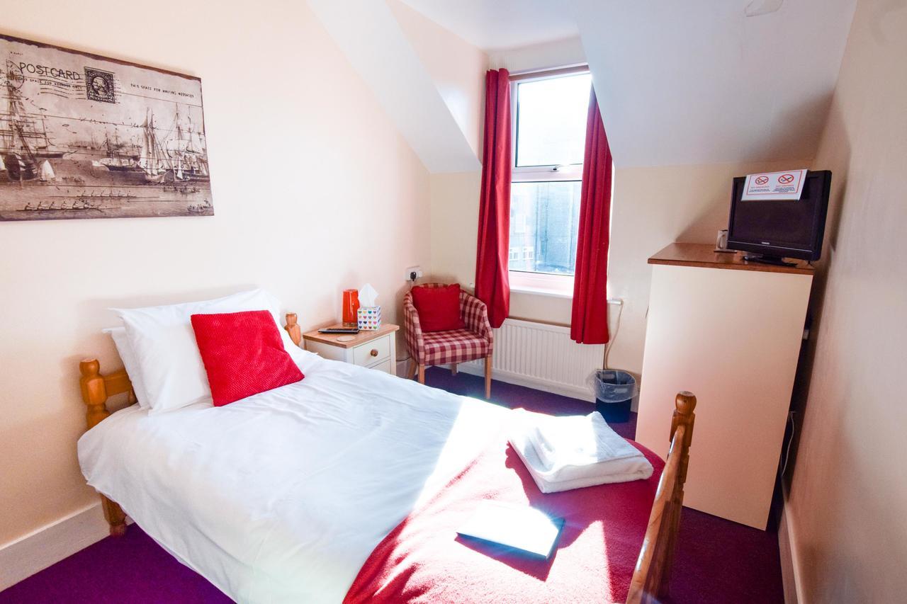 Bed and Breakfast Eastbourne Reymar Esterno foto