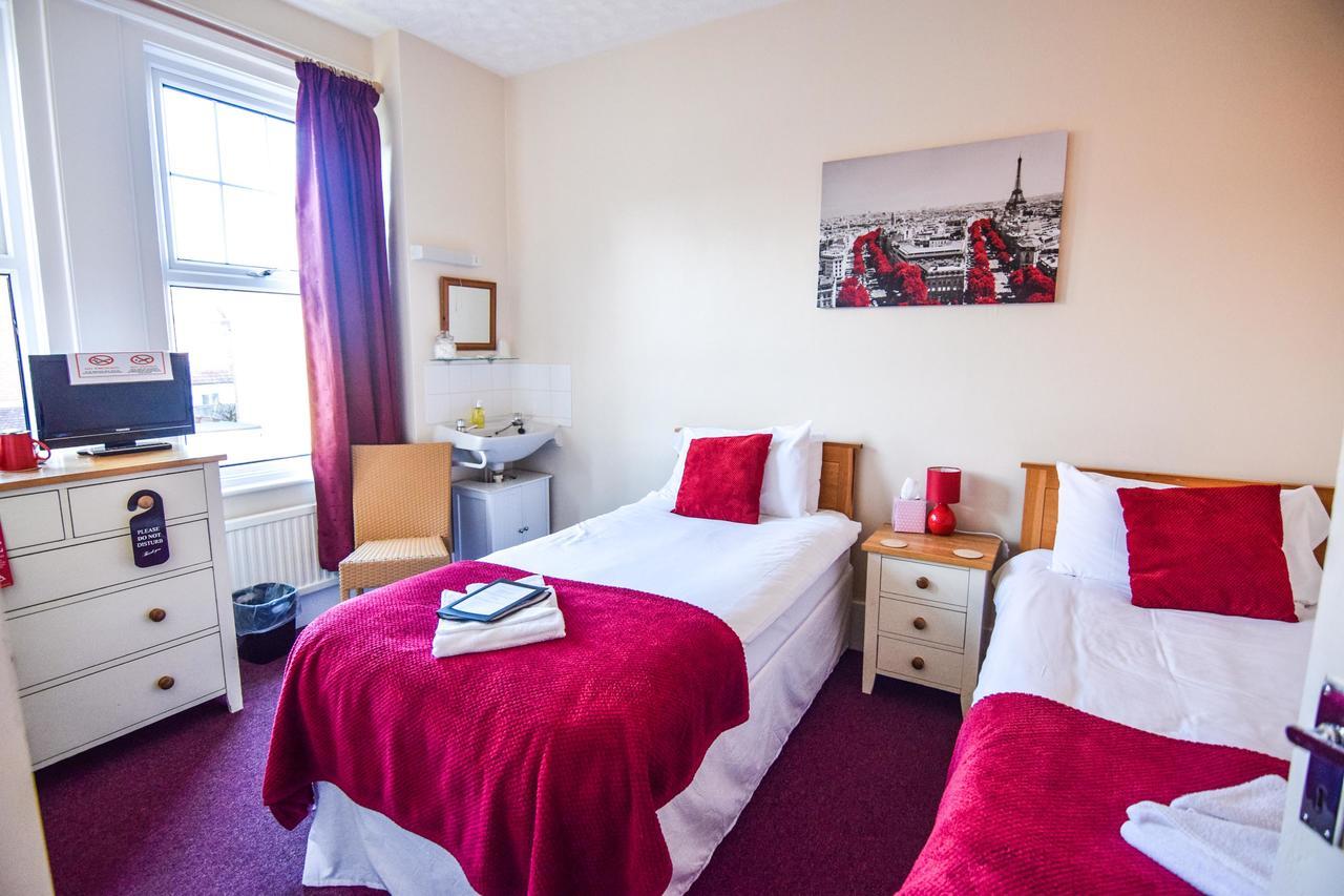 Bed and Breakfast Eastbourne Reymar Esterno foto