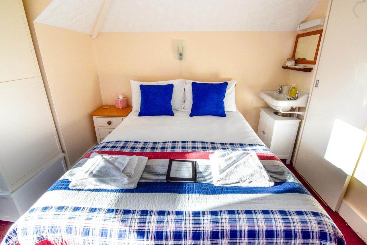 Bed and Breakfast Eastbourne Reymar Esterno foto
